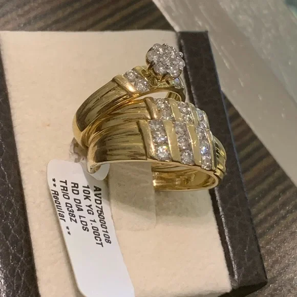 Trio set 10kt gold and 1.00 cttw diamonds for men woman
